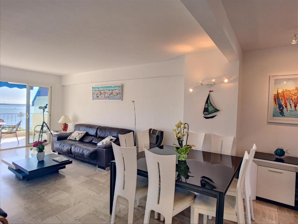 Belle terrasse vue mer , proche plages 223L FOV - 5