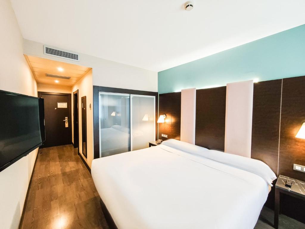 AZZ Pamplona Norte Hotel - 2