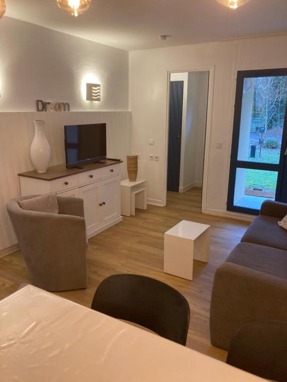 Appartement 6 personnes dans résidence avec piscine - 1