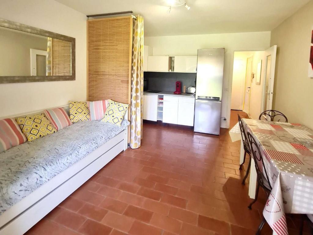 T2 avec Parking - Piscine et Tennis - a 200 m des Plages - FR-1-316-196 전경