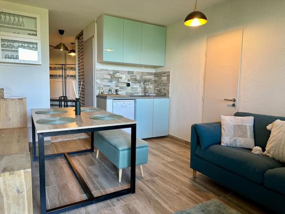 4 Seasons for 8 persons with Sauna and Local Ski - 5