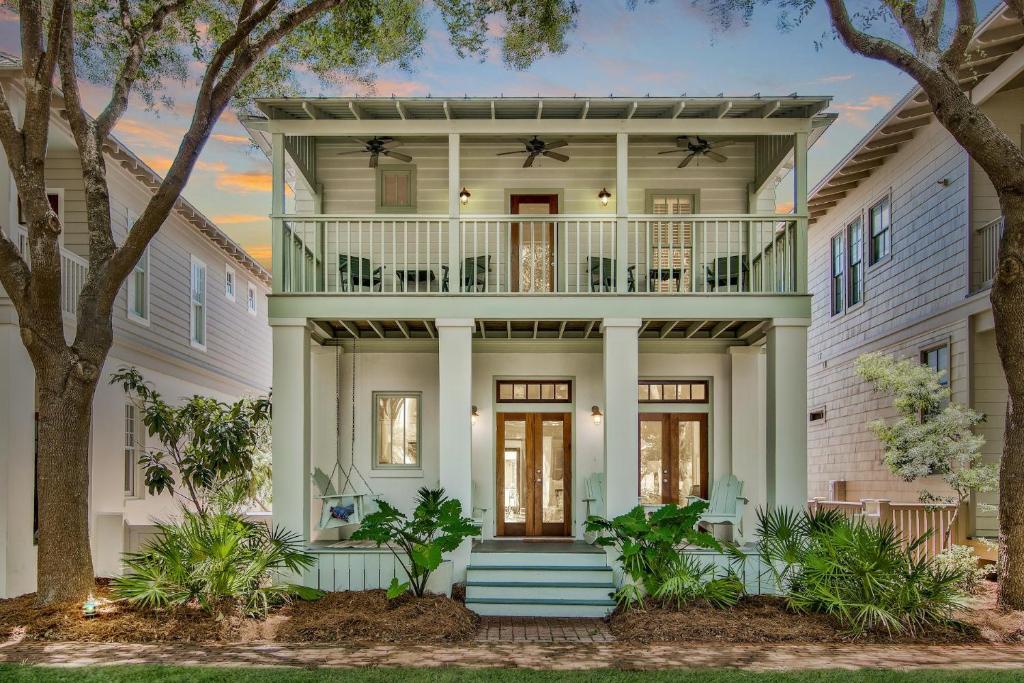 McKenzie Cottage, Rosemary Beach