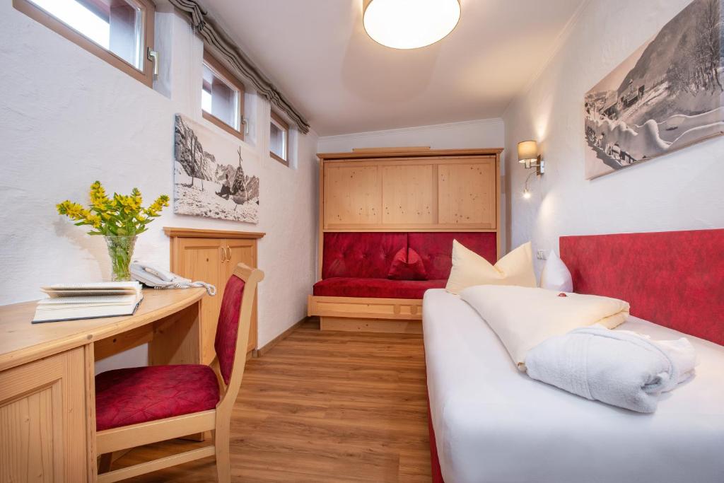 Hotel Glockenstuhl - 4