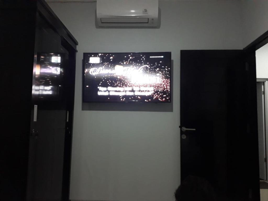 Chandra's House, Pesanggaran