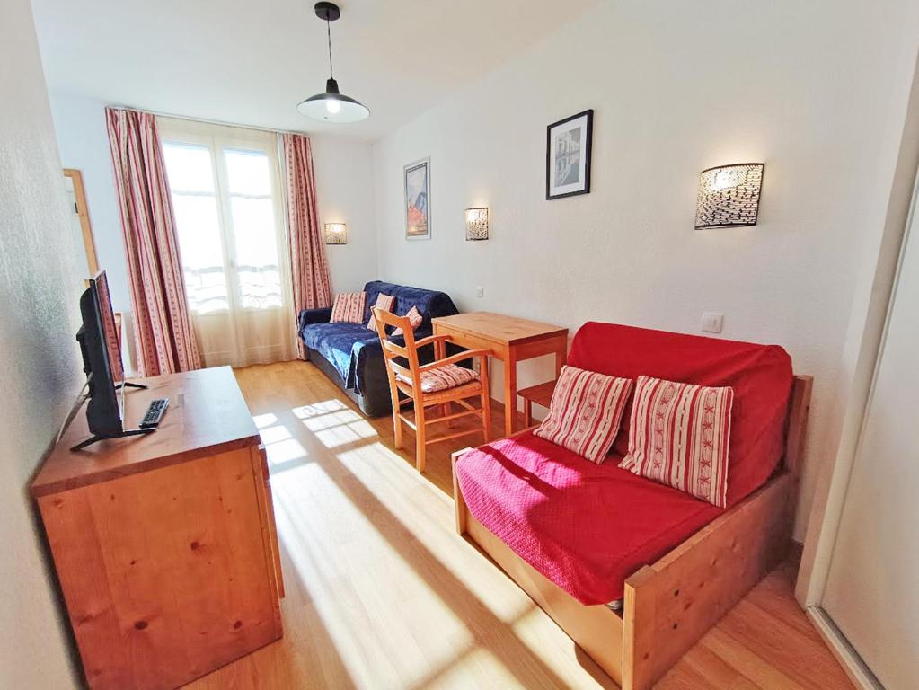 Le Coudon, T2, centre Luchon, wifi, casier à skis, ascenseur, 5 personnes - 4