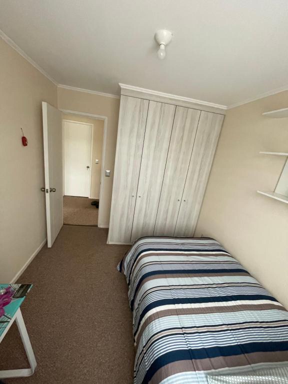 Arriendo habitación diaria single - 2