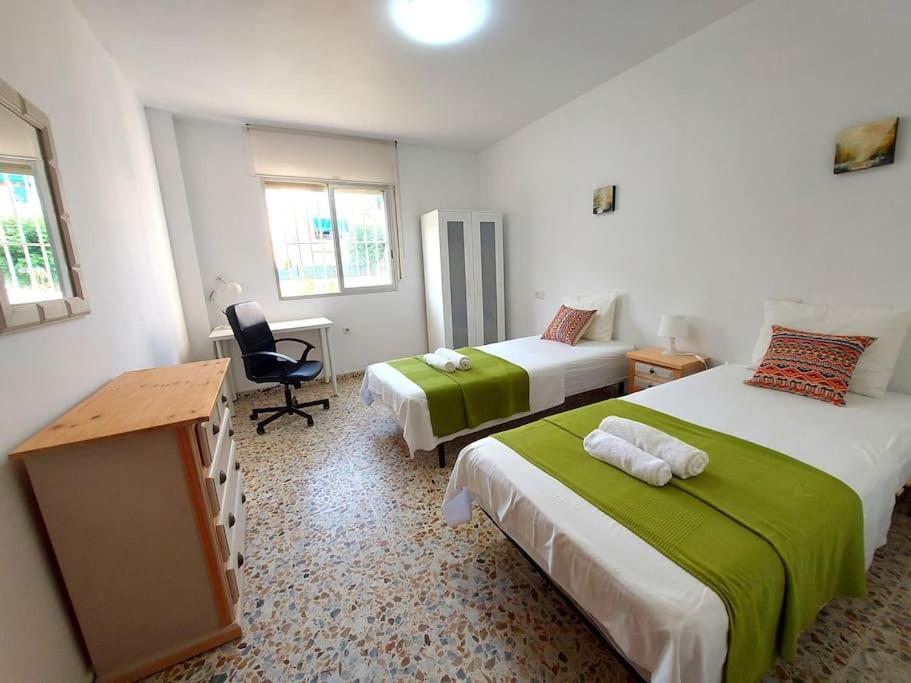 SPACIOUS FLAT 100M FROM BEACH-NERJA-Spain - 1