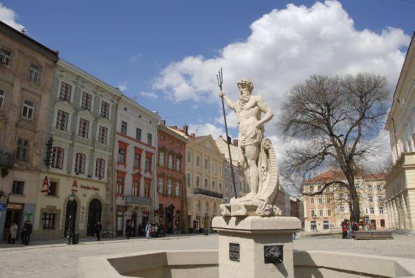 Romantic Apartment on Rynok square with Air-Conditioning photo