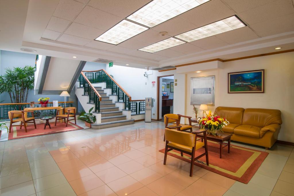Lobby, Apartotel & Suites Villas del Rio in San Jose