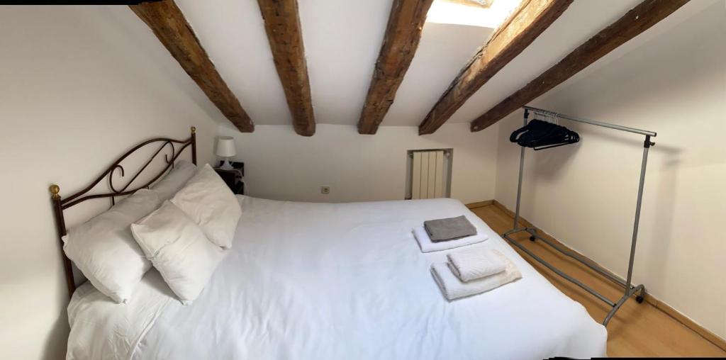 Stylish 1-Bedroom Apartment in Malasaña-Central Madrid - 5
