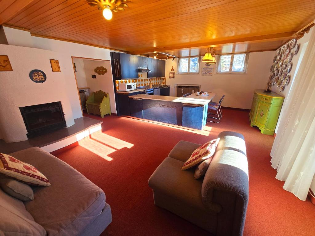 Le Vette di Moena - Alpine Stay Apartments - 4