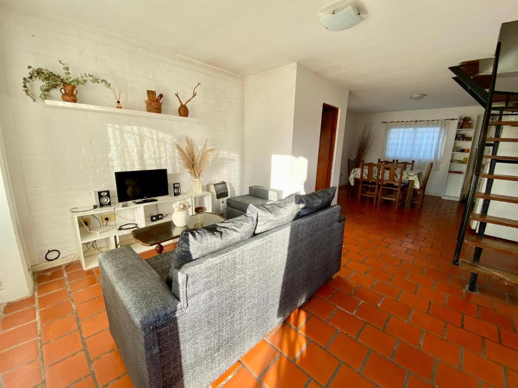 Casa Bambi Cómodo Duplex 2 Habitaciones 2 Baños Escritorio y Cochera - 3