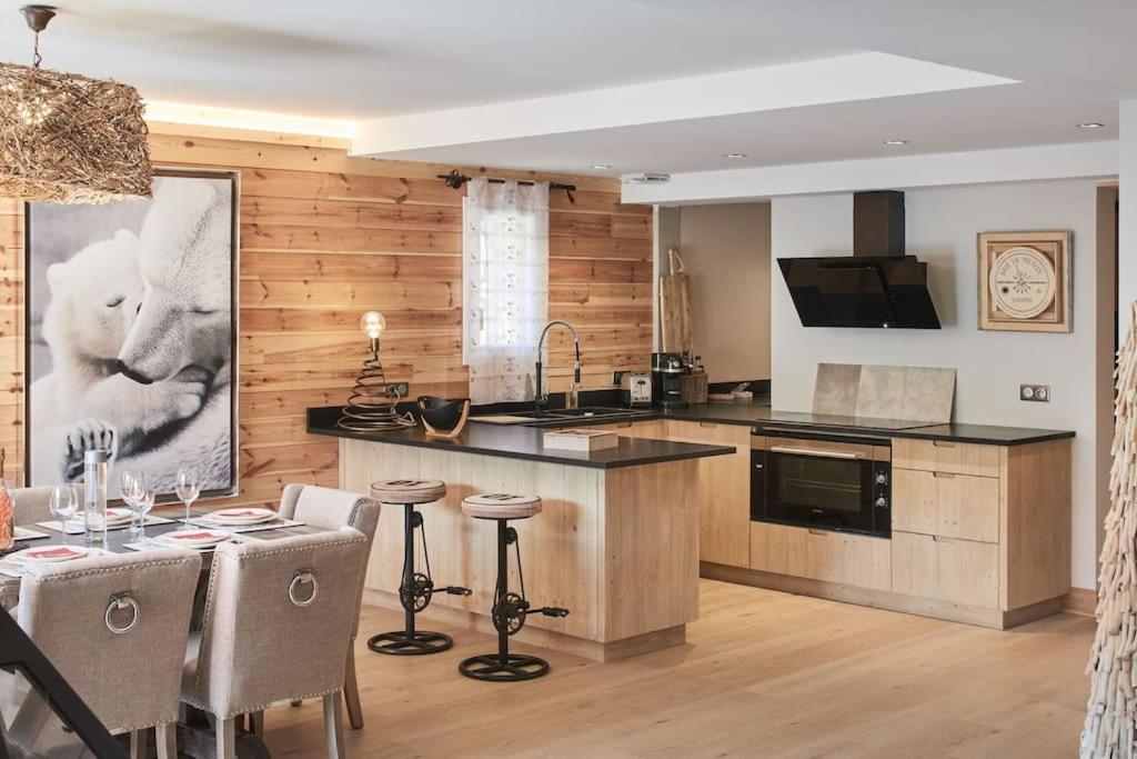 FRGK Chalet de Prestige Luxury Mountain Retreat & Ultra-Fast Wi-Fi - 4