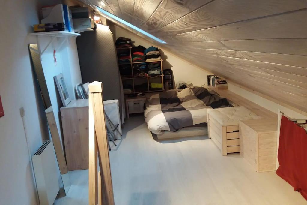 Duplex Huez 38m2 4 personnes - WiFi - à 50 m des pistes - 2