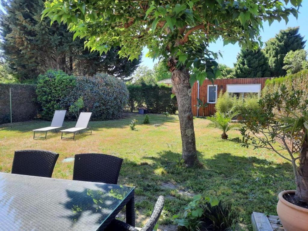 VILLA DE PLAIN PIED ET STUDIO CLIMATISES, AU CALME, 6 PERSONNES MAXIMUM A 7mn DU GOLF ET DE LA PLAGE - 2