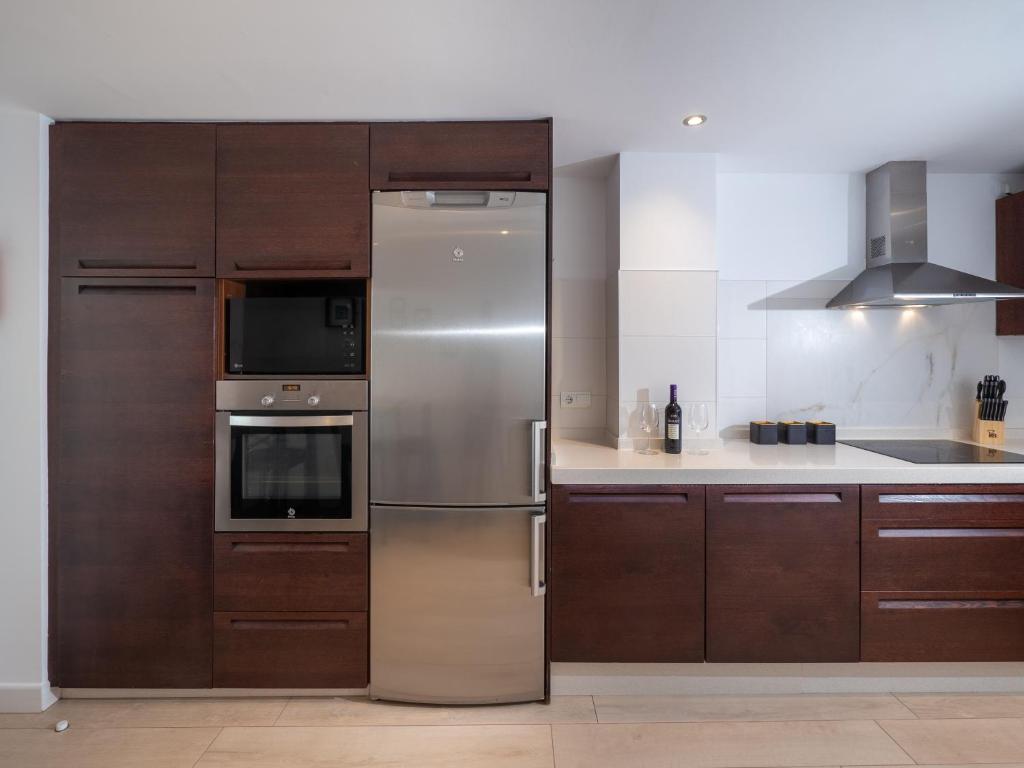 Family Fairways I Spacious 4-Bedroom Townhouse Near Beach & Golf, Estepona - 3