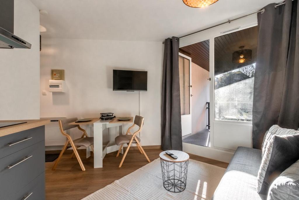 Lachenal - Centre - Navette de ski - Balcon - 4