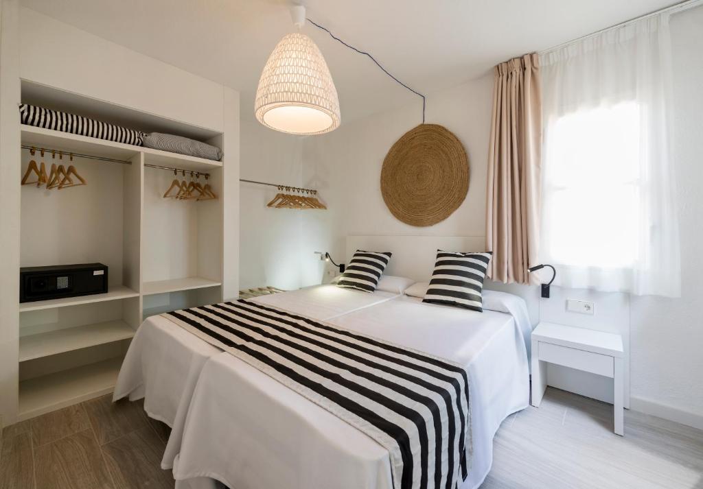 FERGUS Club Europa — Hotel rooms in Peguera, Balearic Islands