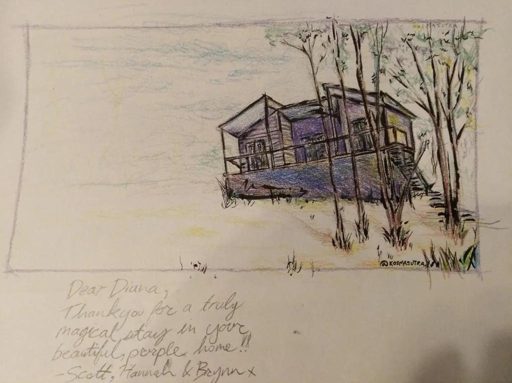 Purple House - corner spa, views and wildlife, Hepburn Springs