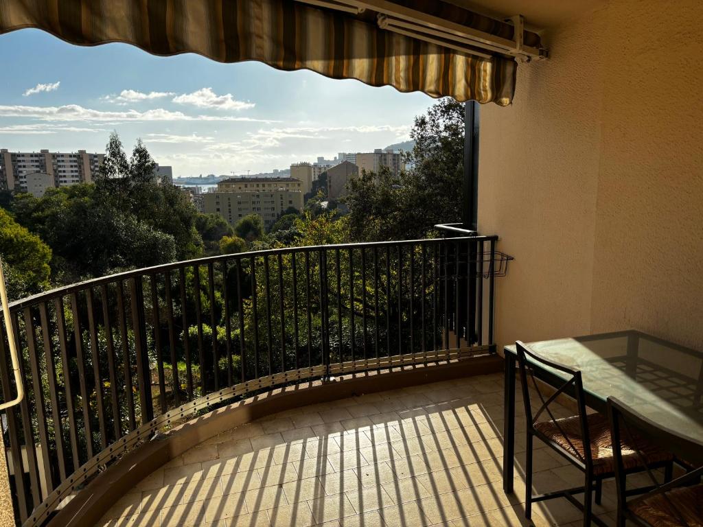 F3 vue mer Ajaccio, Ajaccio