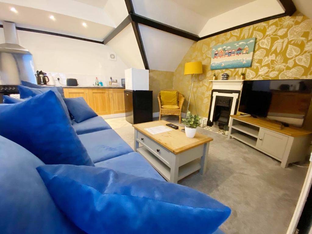 The Beach Hut Bournemouth - photo 2