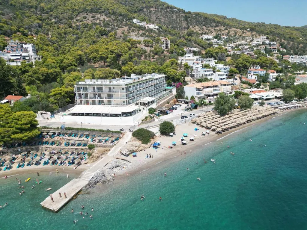 New Aegli Resort Hotel, hotel v destinaci Poros