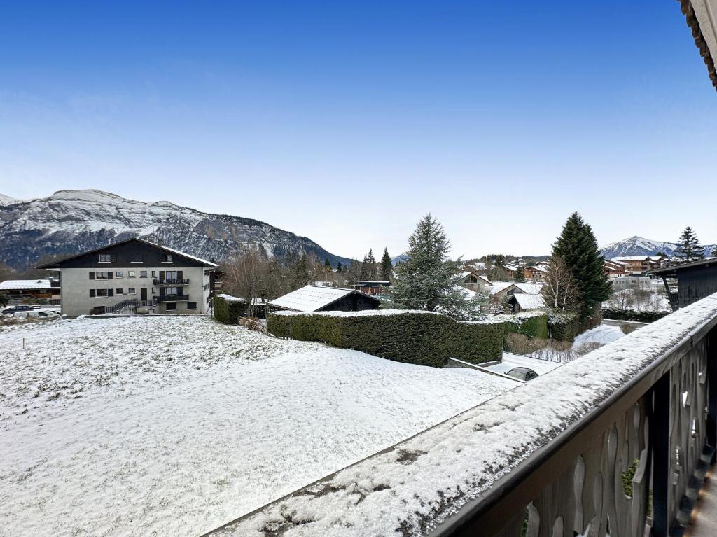PE262 - 6 personnes pied des pistes - 3