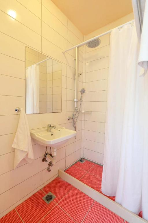 Eri Beach & Village Hotel — Hotel rooms in Hersonissos