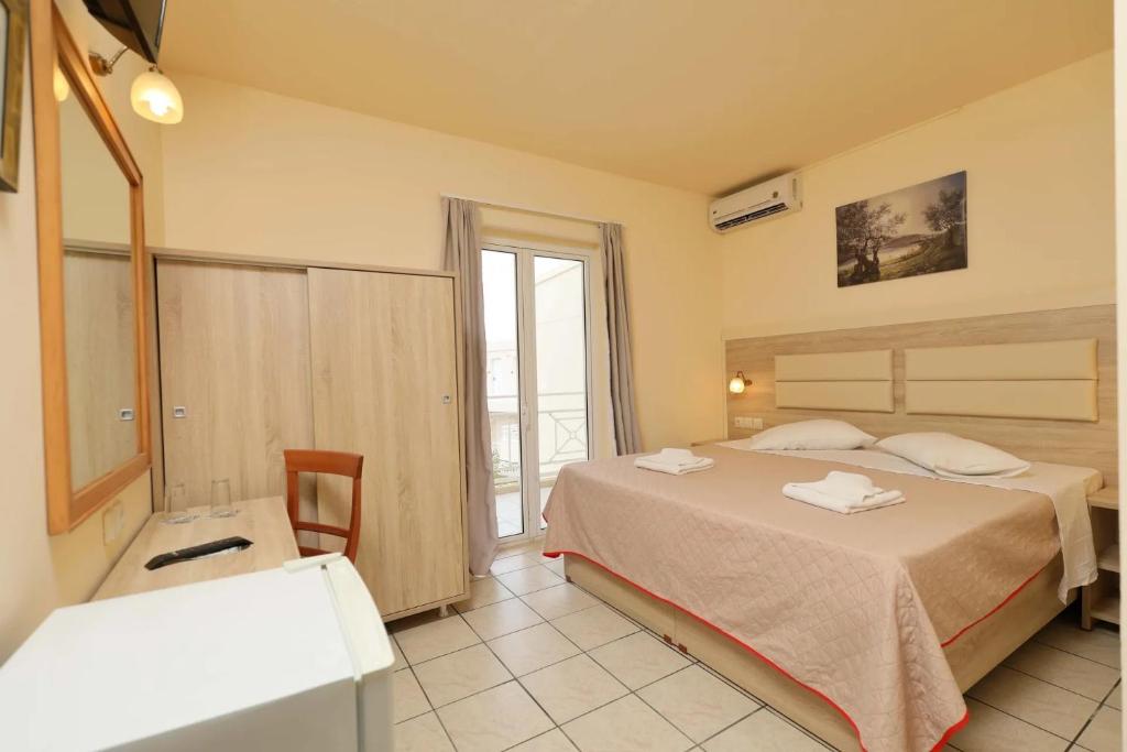 Eri Beach & Village Hotel — Hotel rooms in Hersonissos