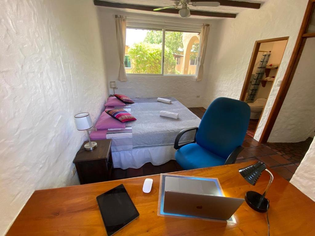 Hostal Casa de Mathias cerca del parque nacional galapagos - 4