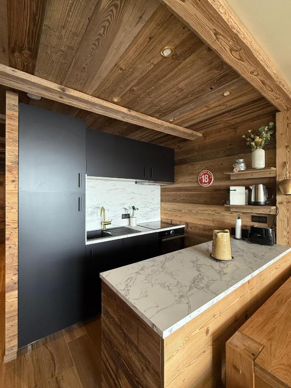 MyHome - L'Absinthe Bleue - Appartement 4-6 personnes neuf 4 étoiles - balcon sud- ski aux pieds - Tignes Val Claret - 5