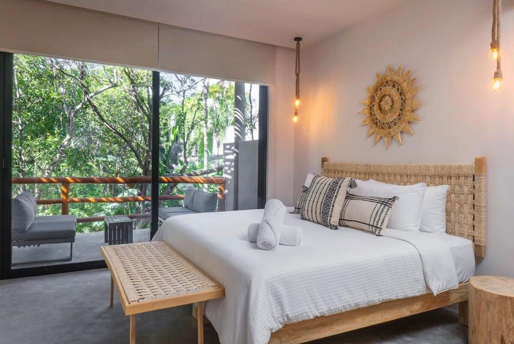 4BR Jungle Villa with Jacuzzi in Private Gated Community - 3