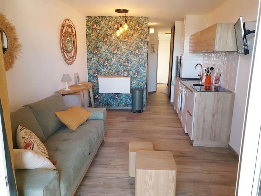 cap esterel vue mer et climatisation Bat E1 303 face aux piscines - 4