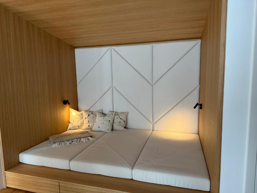 Chalet Waldzauber Your Alpine Escape in Bad Kleinkirchheim Near the Ski Lift - 2