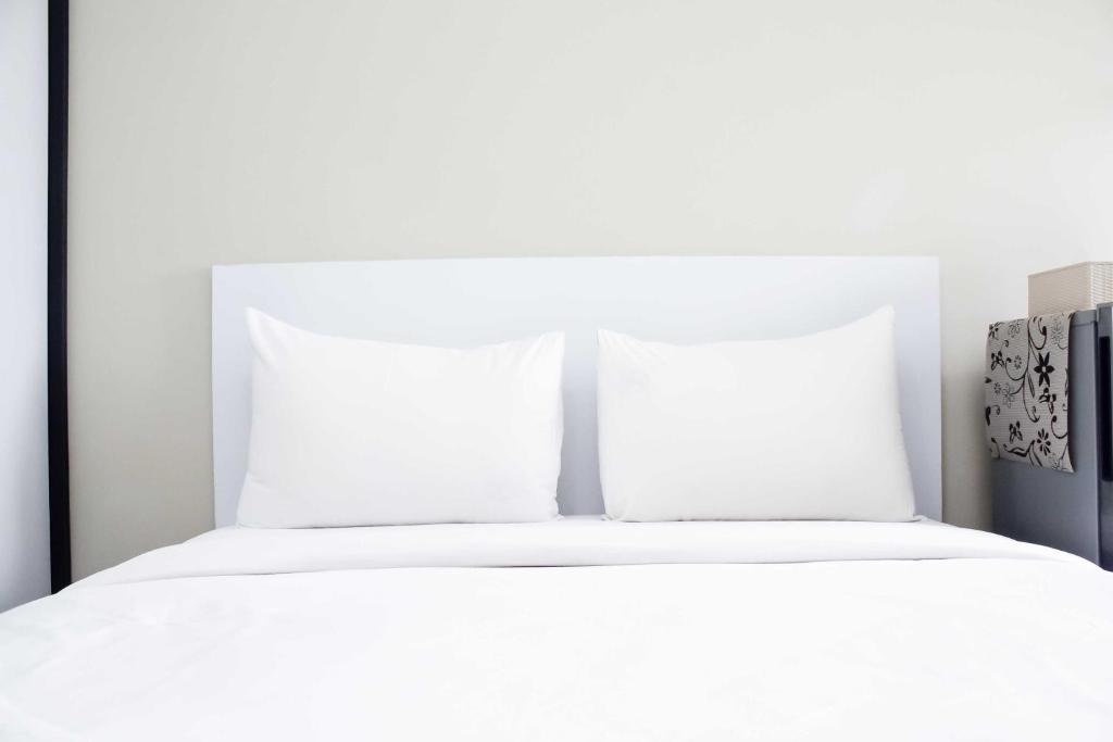 Cozy Studio at Mont Blanc Apartment By Travelio, Bekasi