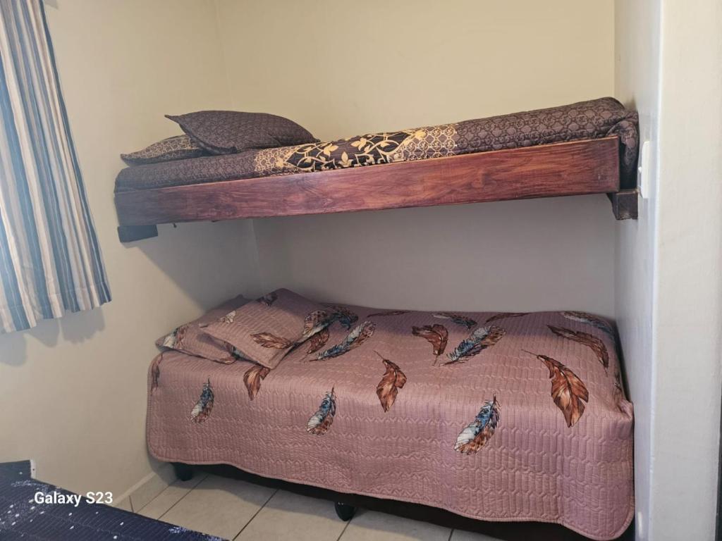 Suntide cabanas, Margate