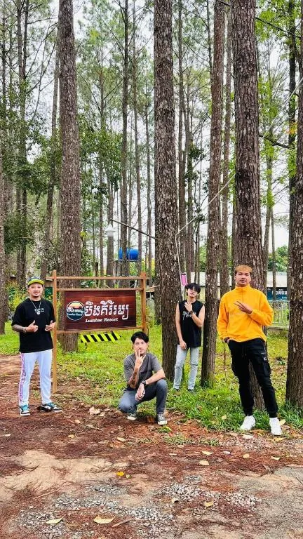 Boeung Kirirum Lumhae Resort，位于Phumĭ Péam Lvéa的酒店
