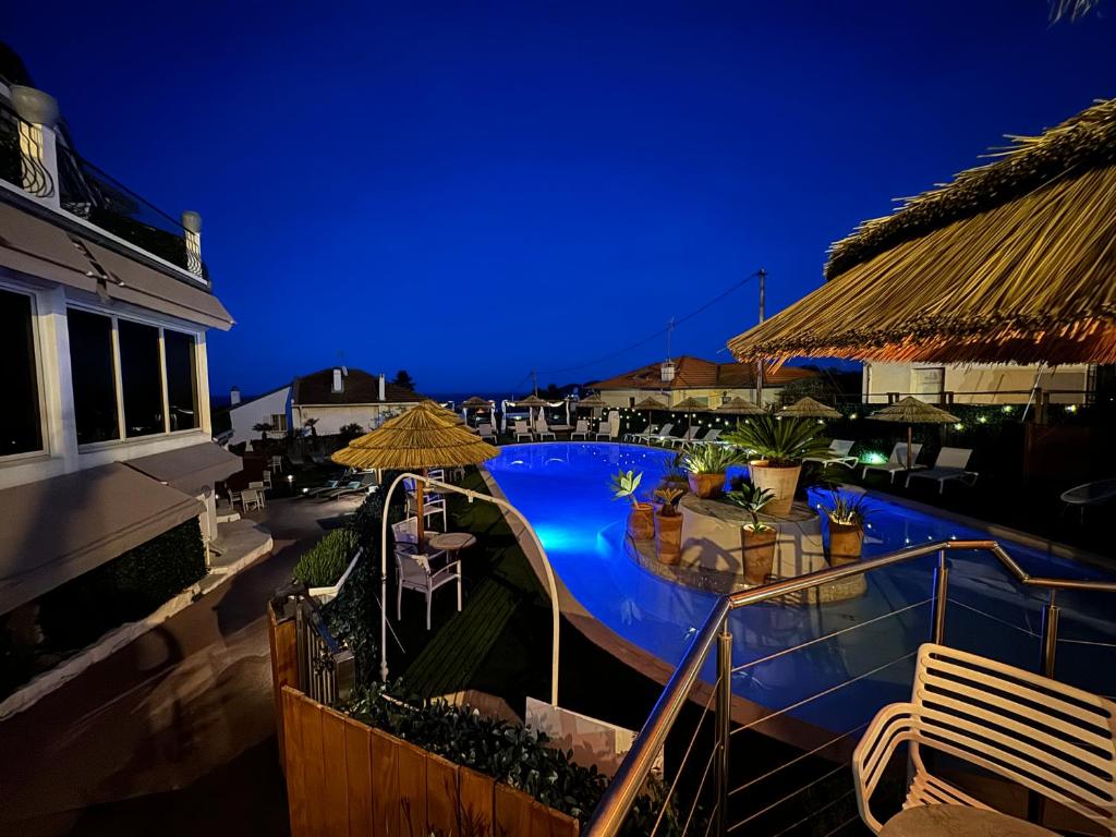 オテル ラ ヴィラ ギャップ/フェラ (Hotel & Spa La Villa Cap Ferrat) スイミングプール