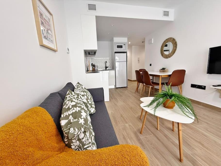 Nuevo y céntrico apartamento de playa - 1