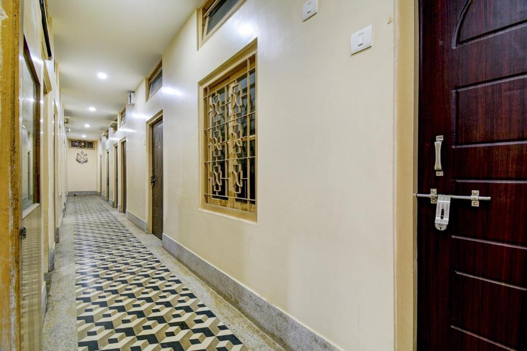 Hotel O Gajraj フロント・ロビー