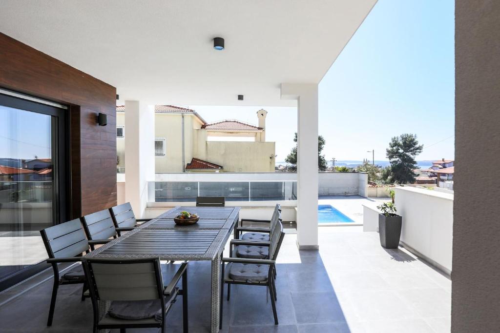 Villa Histra with Private Pool and Sea View 전경