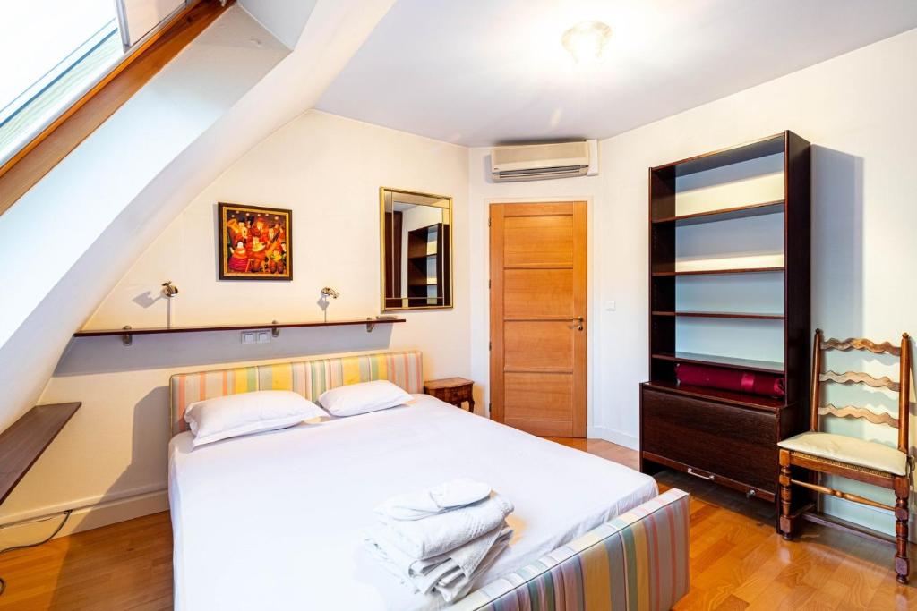 GuestReady - Spacious Comfort in the 8th - 5