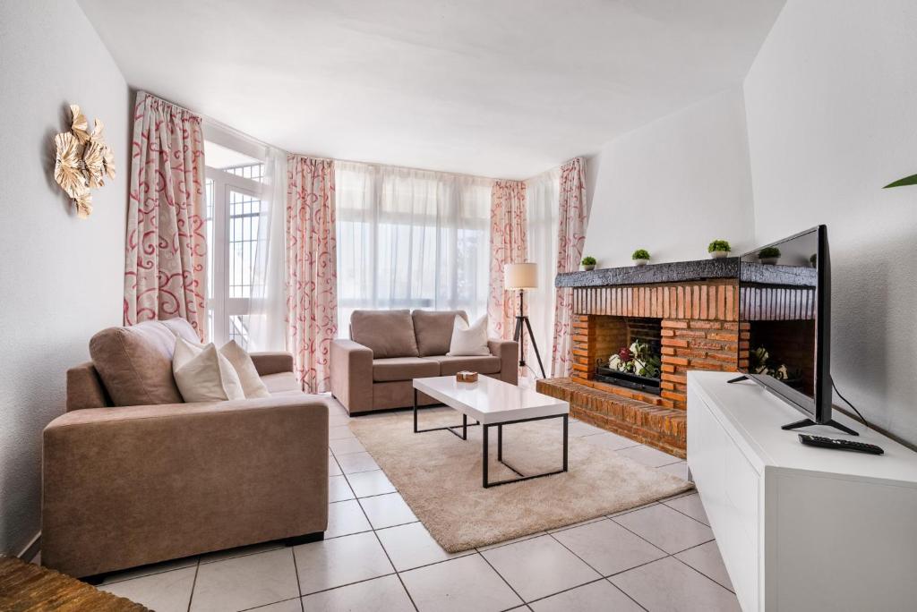 C13 Jardines Fase 2 - Apartment, Sitio de Calahonda