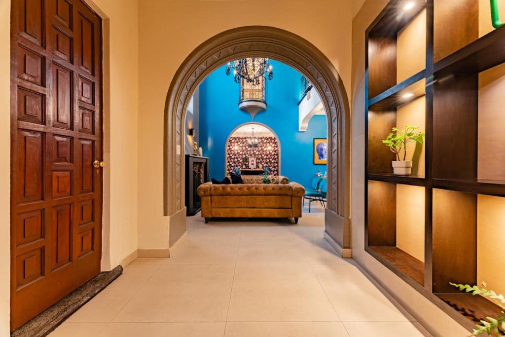 Charm near Roma Luxurious Mansion for Groups - 5