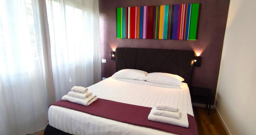 Ancient Rome Colosseum modern and bright apartment, Roma