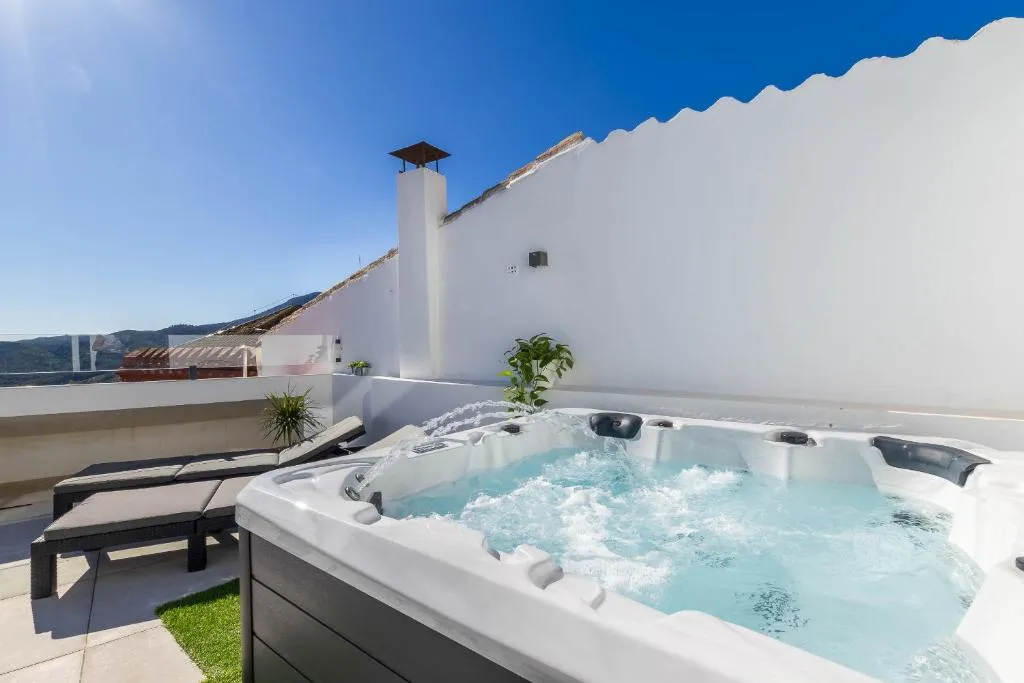 CAMINITO REY & BANDERAS SPA Relax，位于Carratraca的酒店