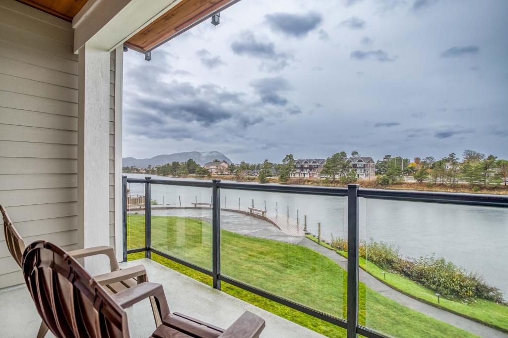 Herons View at Bridgeport - Meredith Lodging, Seaside