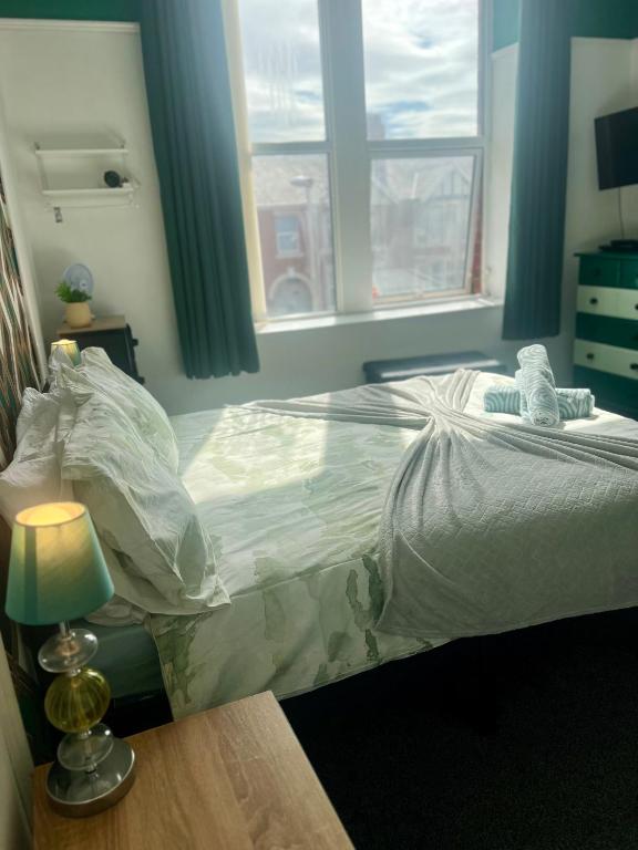 Emerald Apartment Pleasure Beach Blackpool, Blackpool