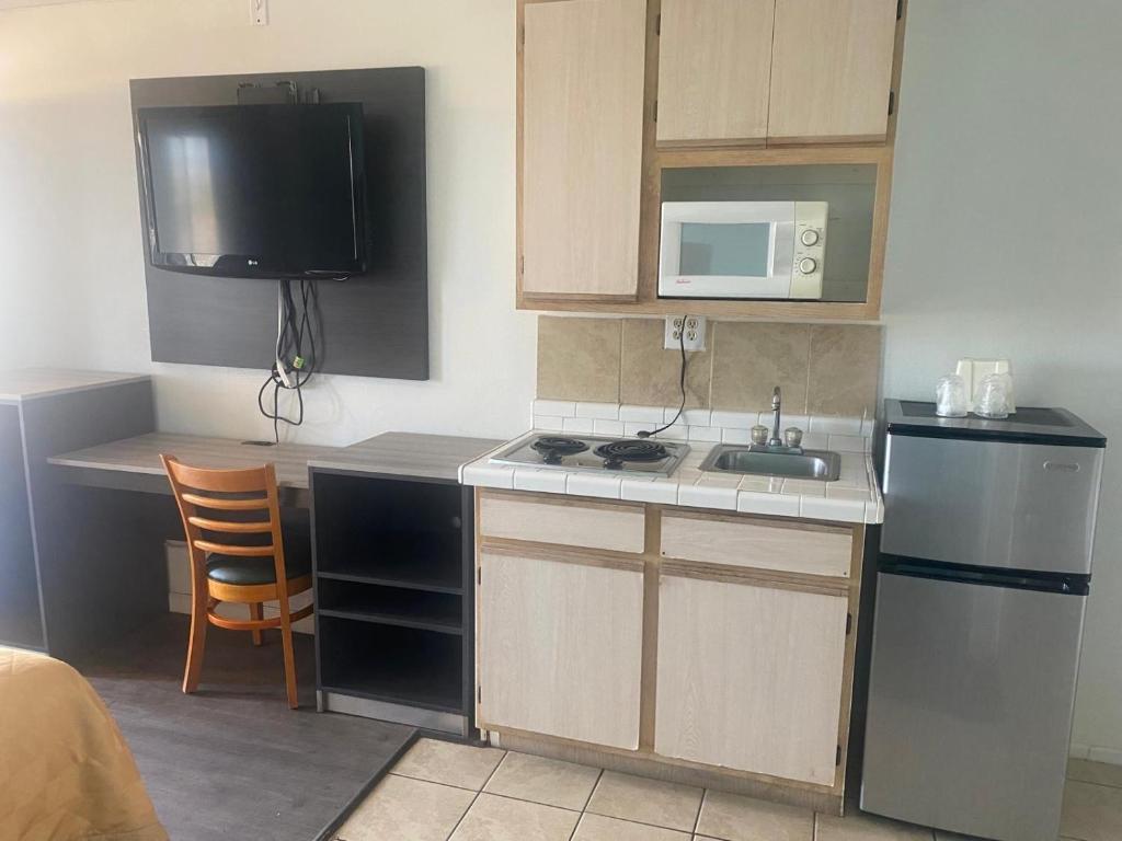 ウィンザー イン (Windsor Inn)