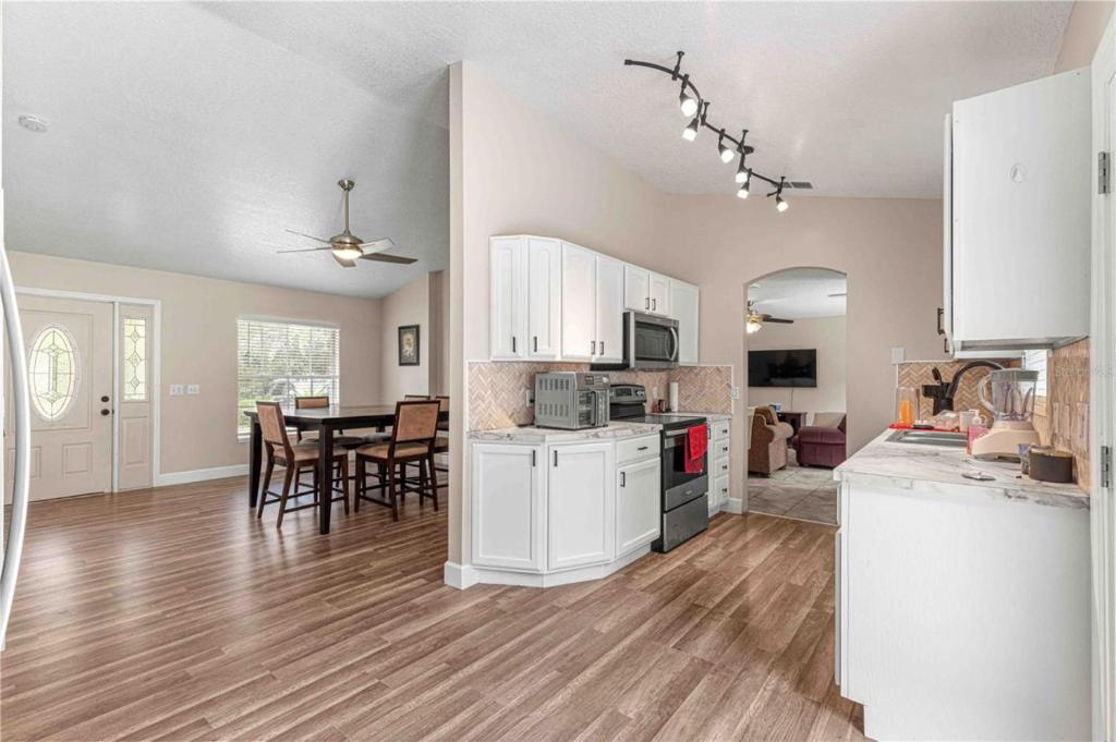 4. 3 BR Hou..